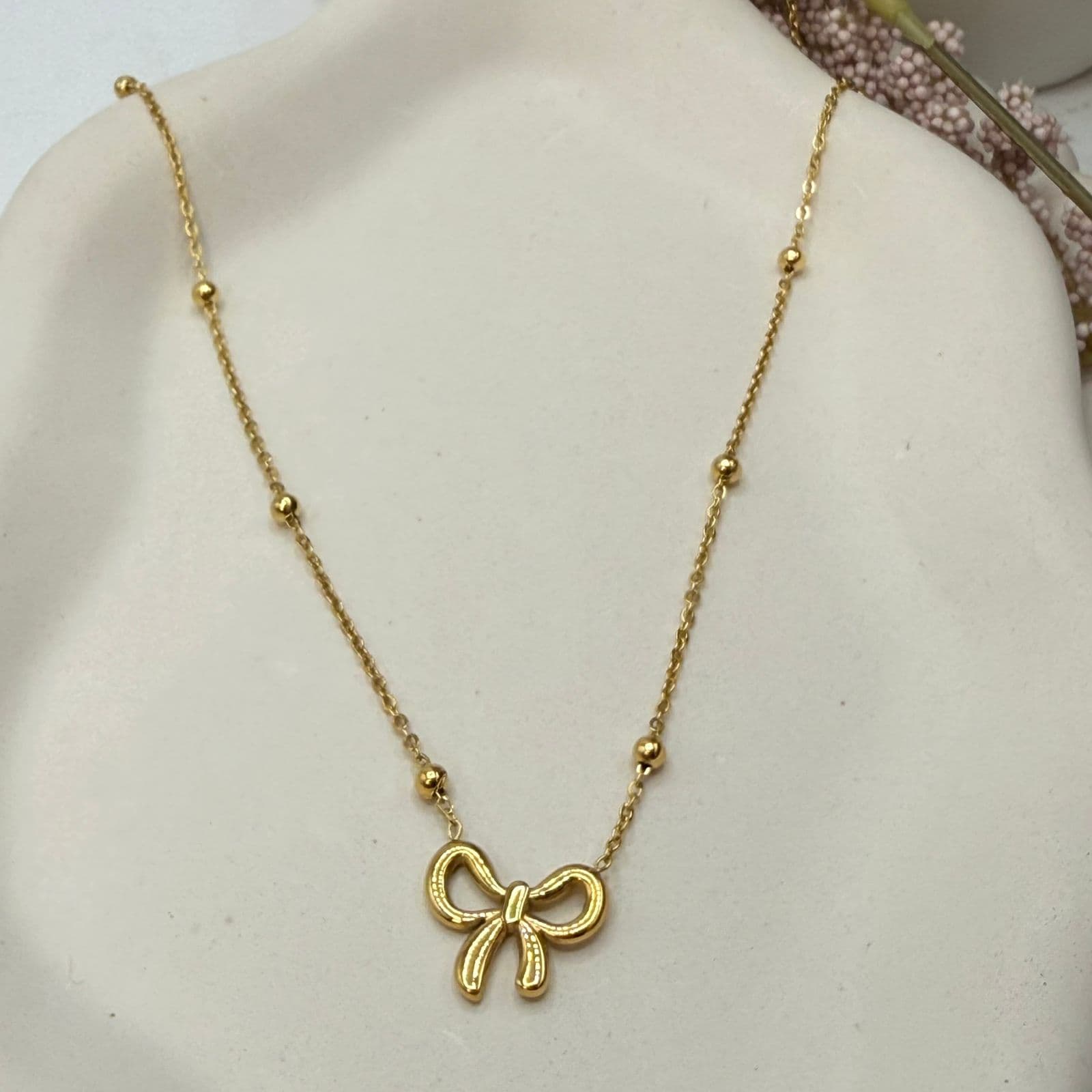 Bow Necklace