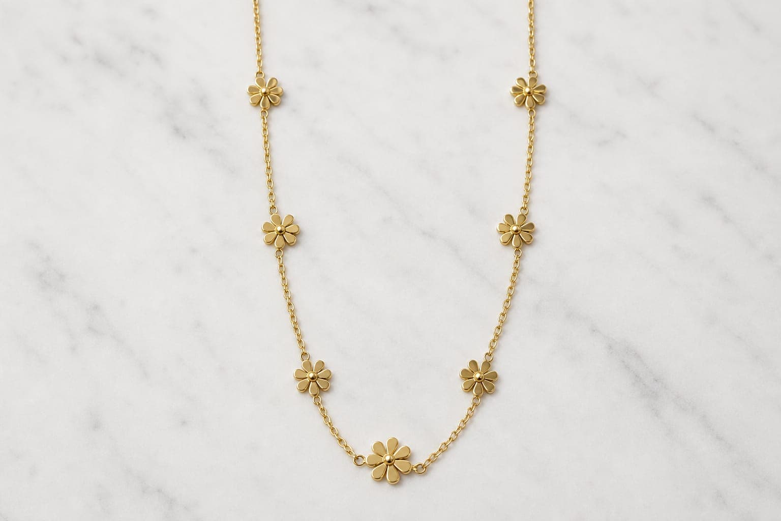 Golden Petal Necklace — photo 2