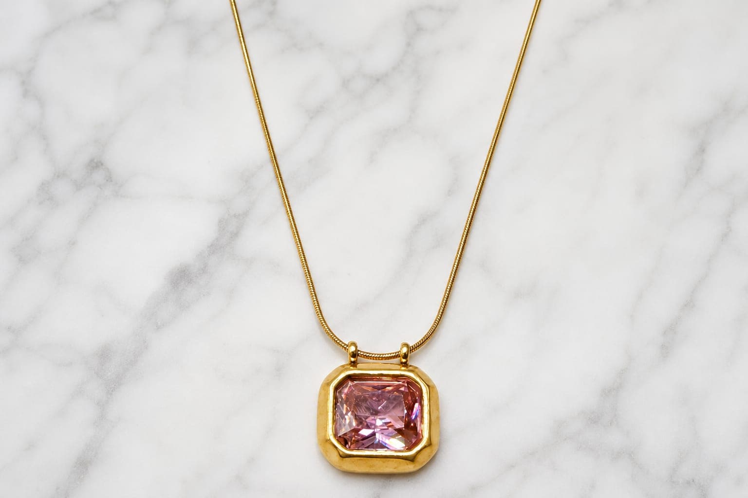 Pink Stone Necklace — photo 2